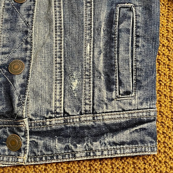 American Eagle Womens Small Blue Cropped Jean Jacket Button Front S993-938 - Picture 5 of 7